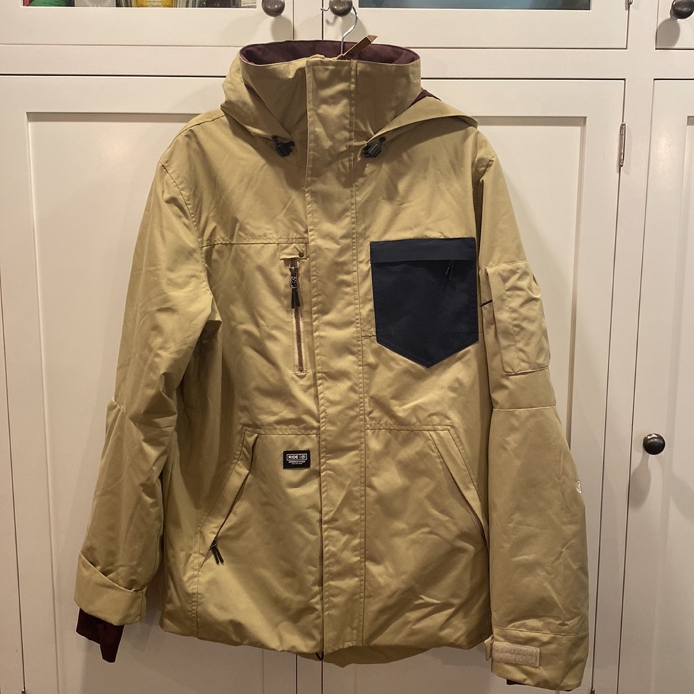 Men’s Ride ski/snowboard jacket, size small